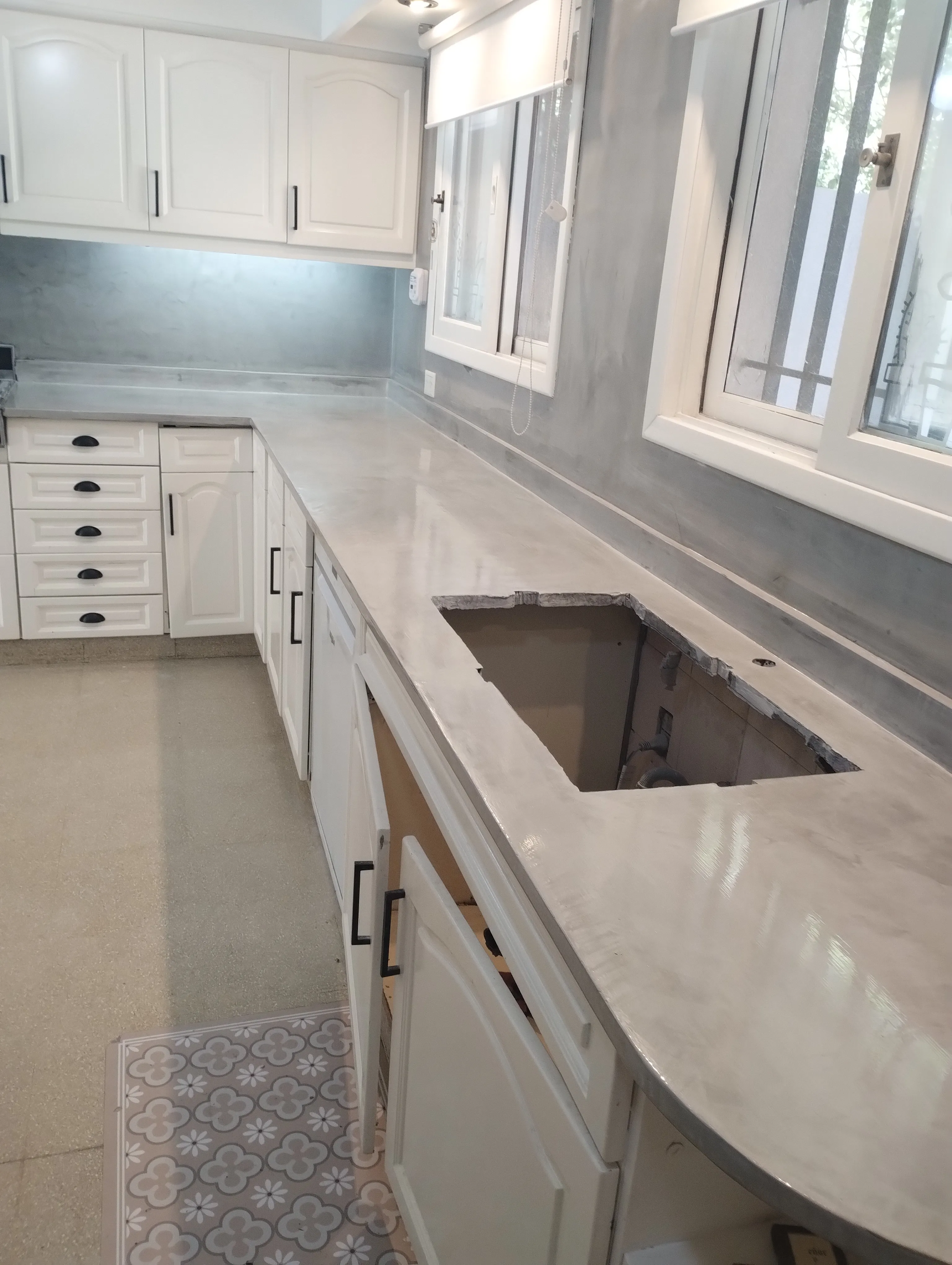 Renovación de cocina Olivos - Microcemento y Pintura - Imagen 18