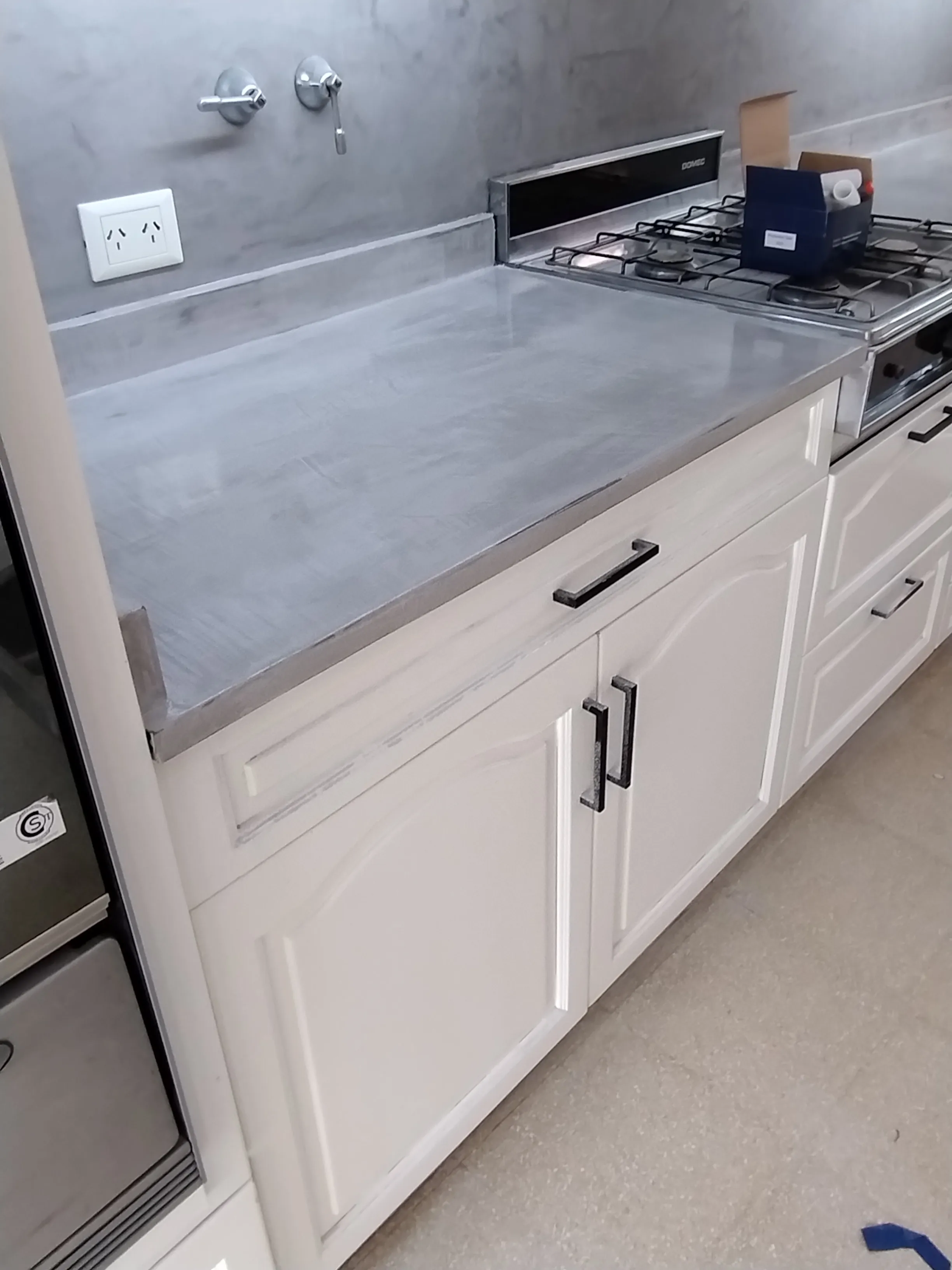 Renovación de cocina Olivos - Microcemento y Pintura - Imagen 23