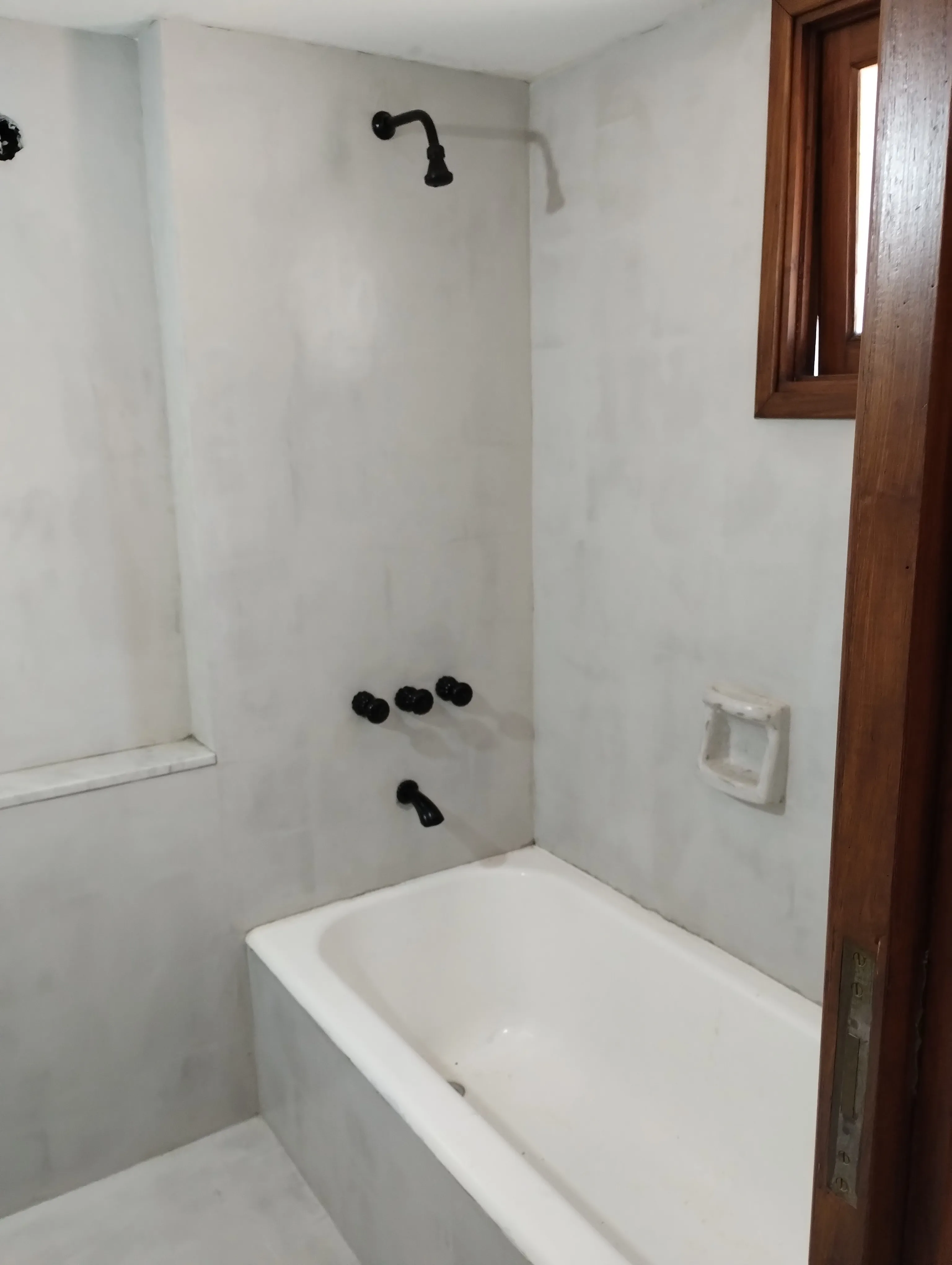 Casa Olivos - Microcemento y Pintura - Imagen 9