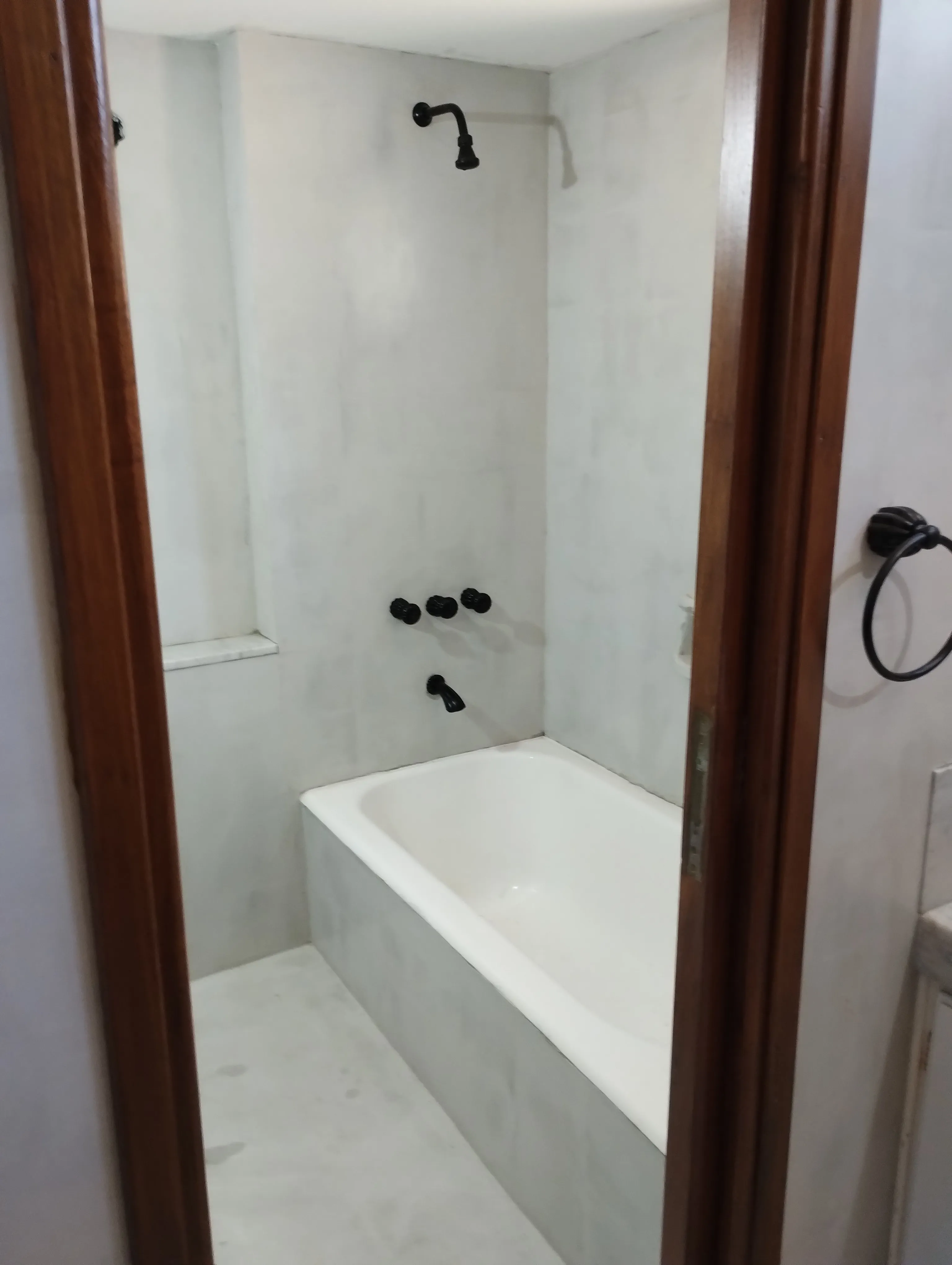 Casa Olivos - Microcemento y Pintura - Imagen 15